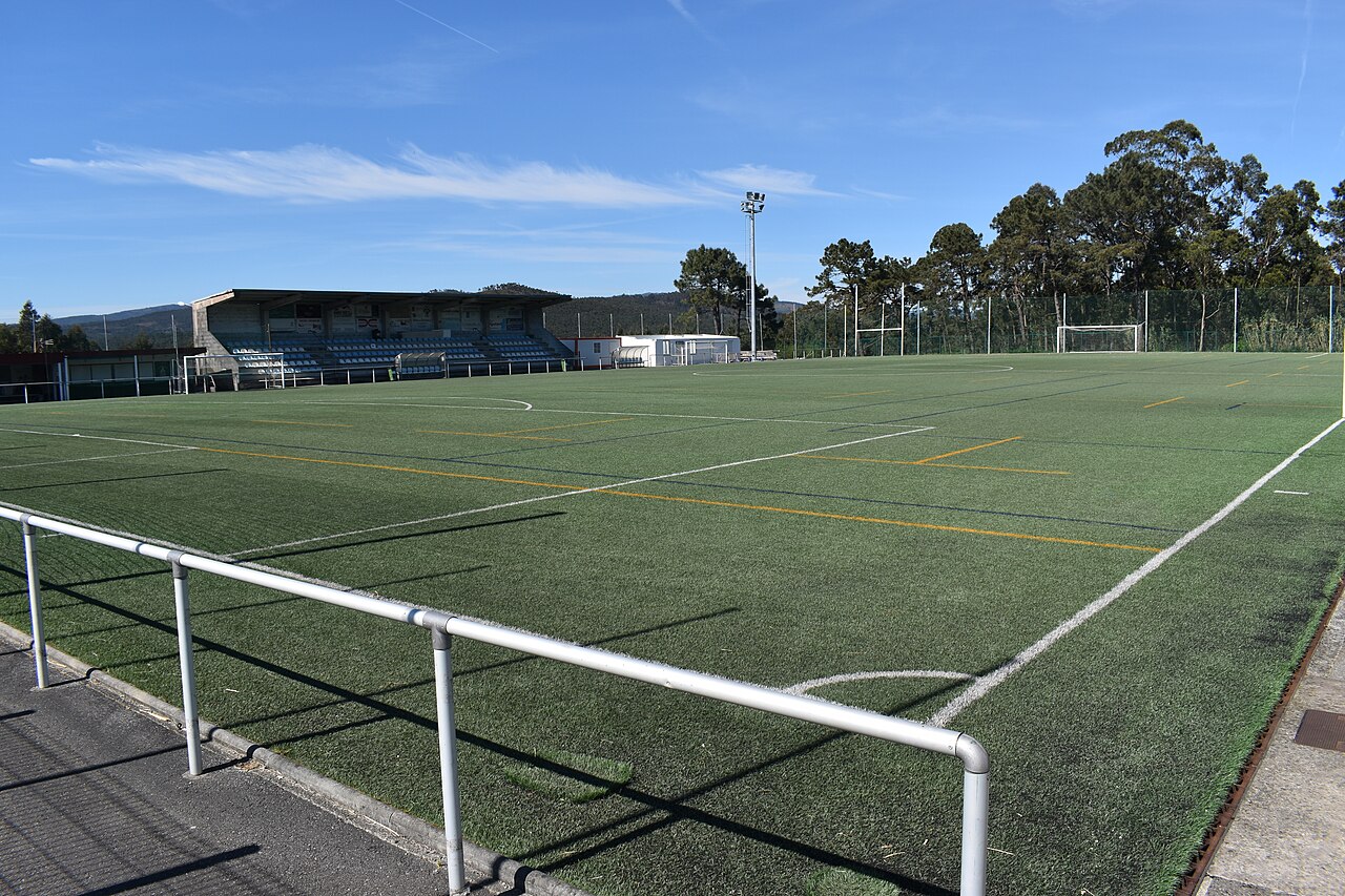 Campo de Fútbol Municipal Mari Paz Vilas Dono