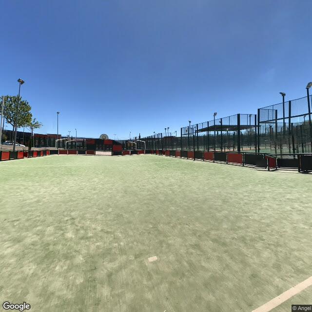 Pista en Avellanos