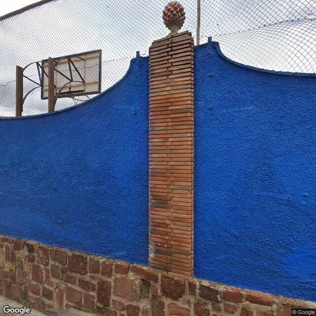 Pista en Pintor Zabaleta