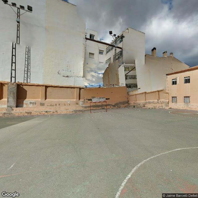Pista en Juan Amo