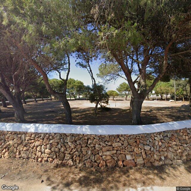 Pista en cala Macarella