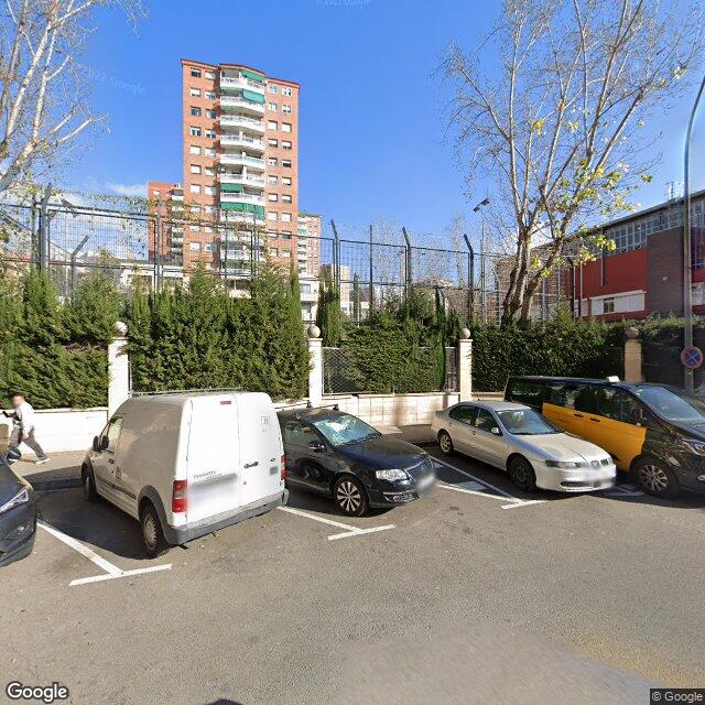 Pista en dels Clavells