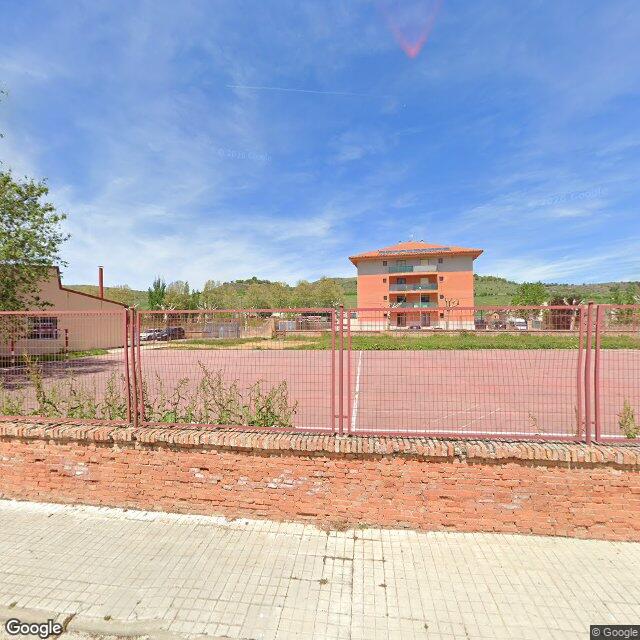 Pista en Martín de Valdona