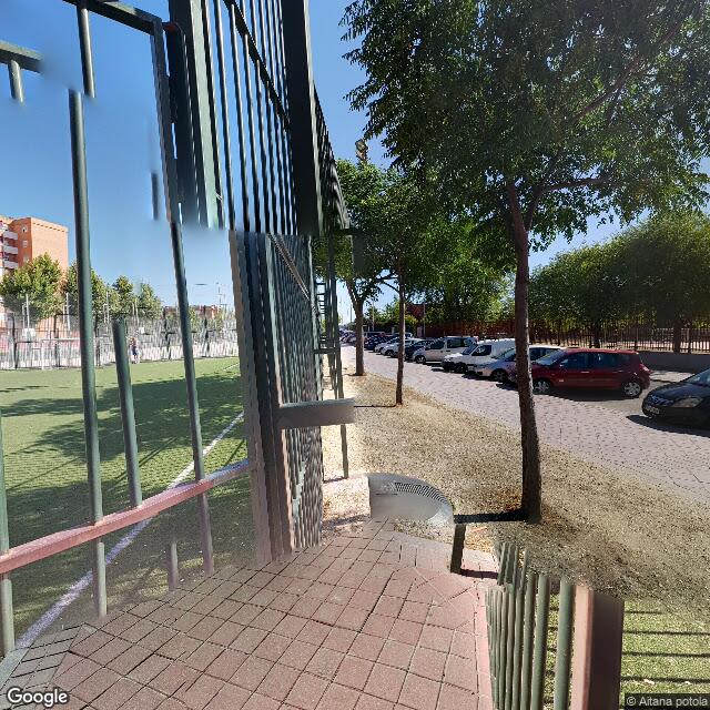 Pista en Urbanización Nuevo Versalles