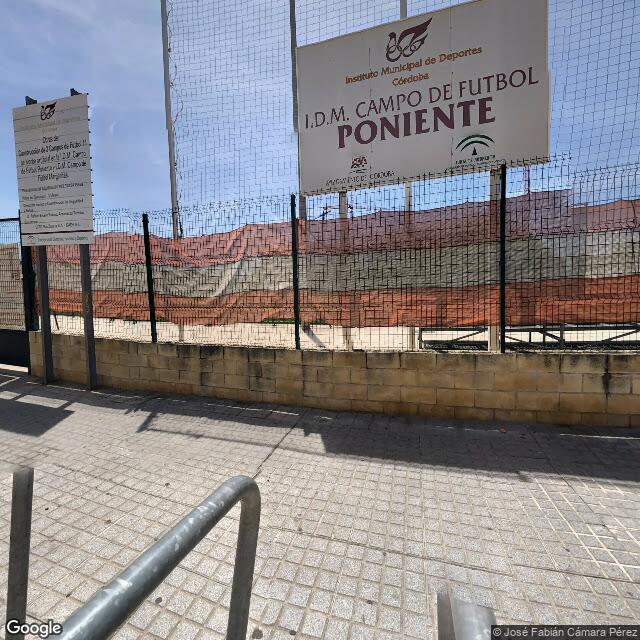 Campo de Fútbol Poniente