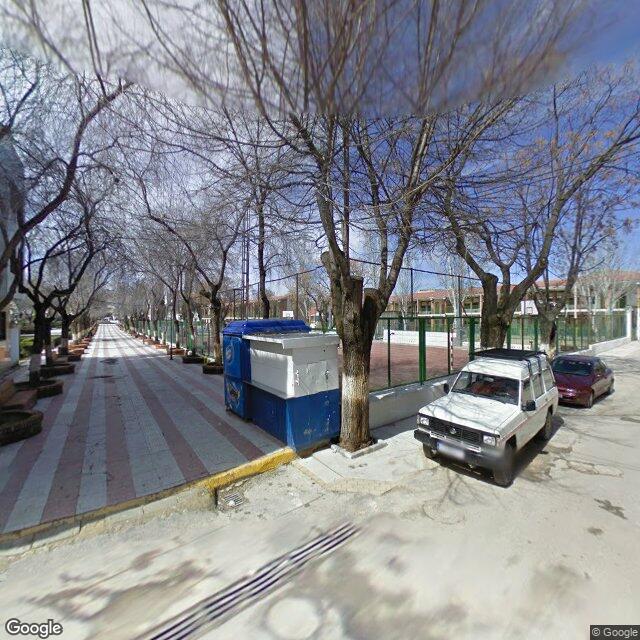 Pista en las Escuelas