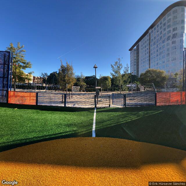 Cruyff Court Carlos Soler