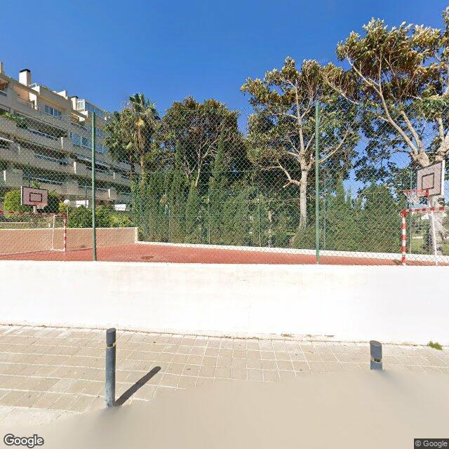 Pista en Pintor Fernando Soria