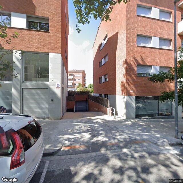 COMUNITAT DE L'AV. DE JOSEP FERRER I DOMINGO, 11-1