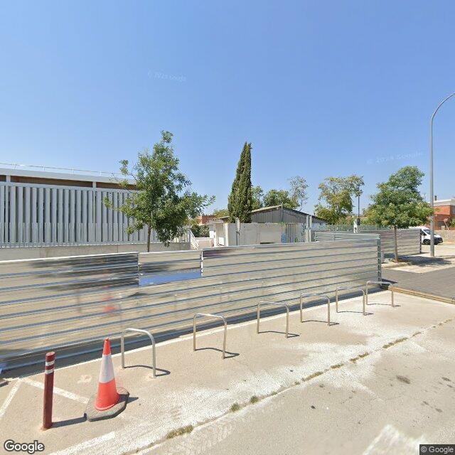 ESPAIS ESPORTIUS ESCOLA ARMENGOL-INSTITUT LA SERRA