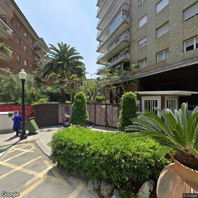 COMUNITAT DEL C. FRANCESC CARBONELL, 8-26