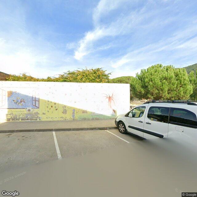ESCOLA ELS PINETONS