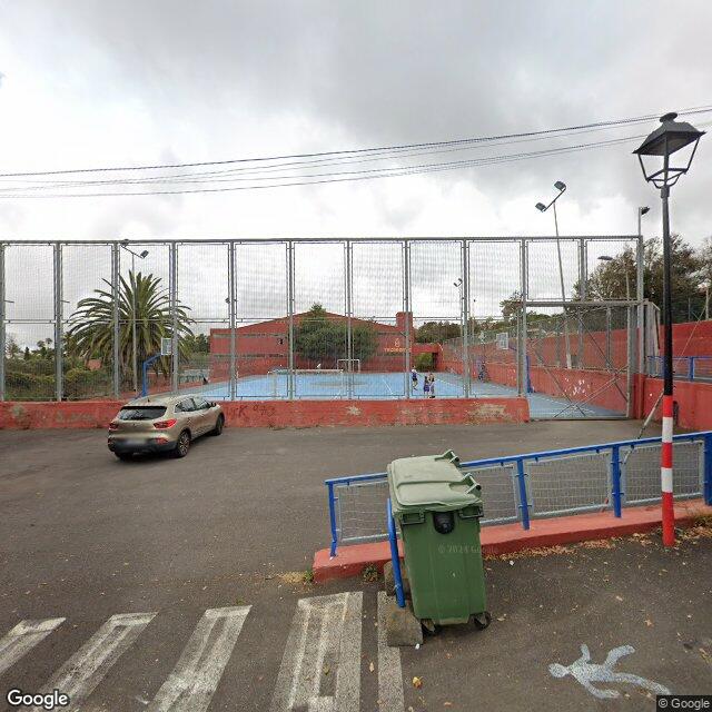 Pista en Pérez Reyes