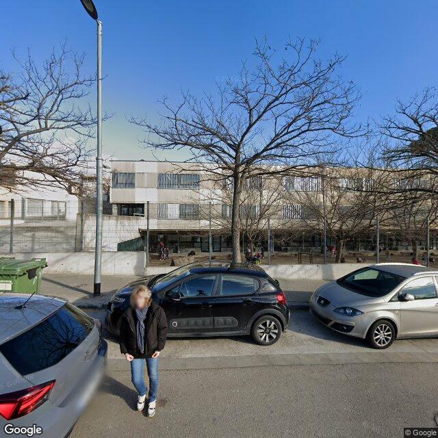 ESCOLA LES FLANDES