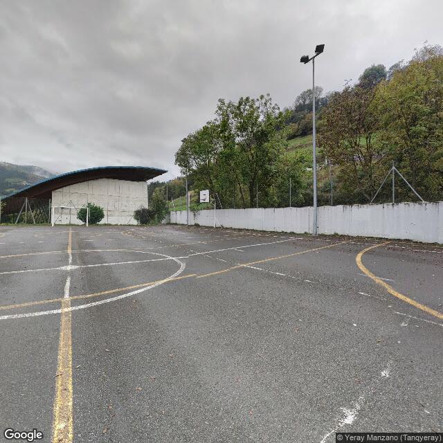 Pista en Gorosta Balle aldea