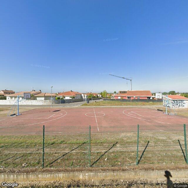 Pista en Monasterio Real