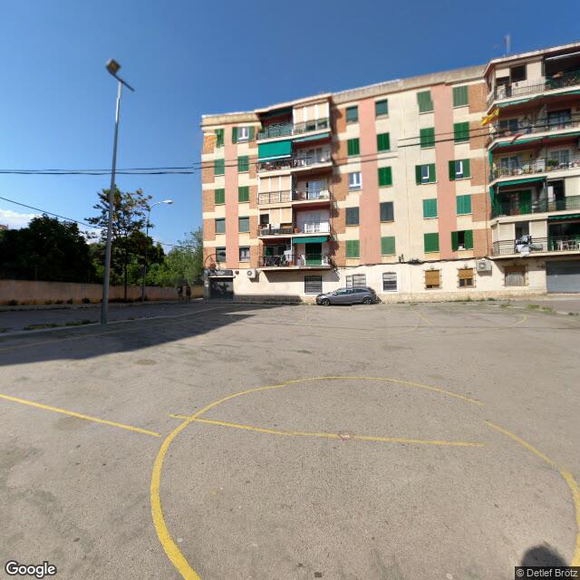 Pista en Cala Falcó