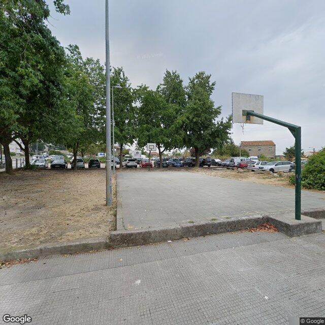 Pista en Rúa Lalín