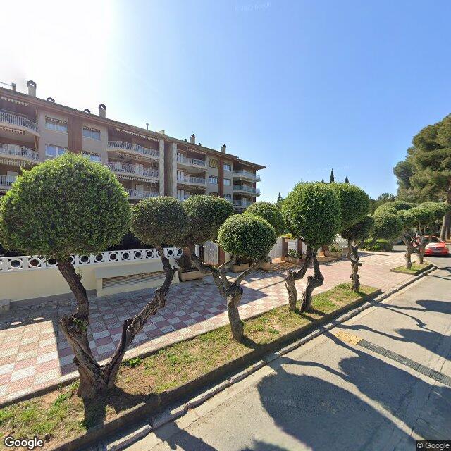COMUNITAT DE  L'AV. DE LA REINA FABIOLA, 54