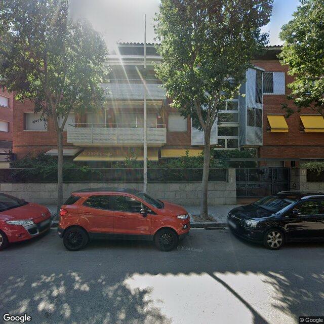 COMUNITAT C. MIQUEL COLL I ALENTORN, 3