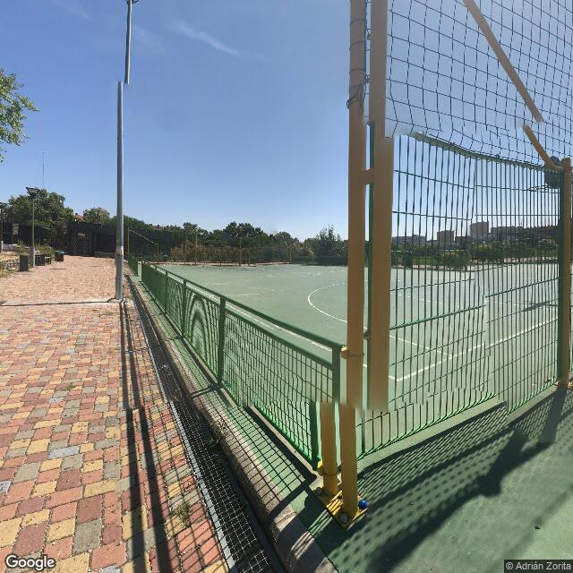 Pista en los Arces