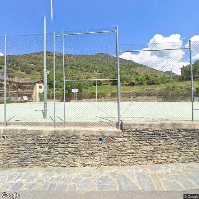 Pista en Tírvia