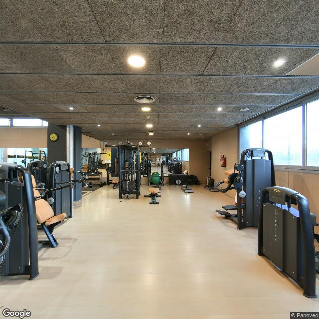 UP CLUB - CENTRE INTERNACIONAL DE TENNIS DE CORNELLÀ