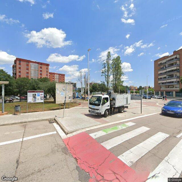CISTELLA AL CARRER EMPORDÀ