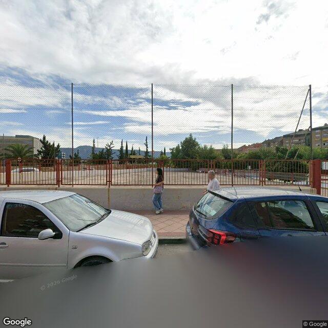 Pista en Alberto Sevilla