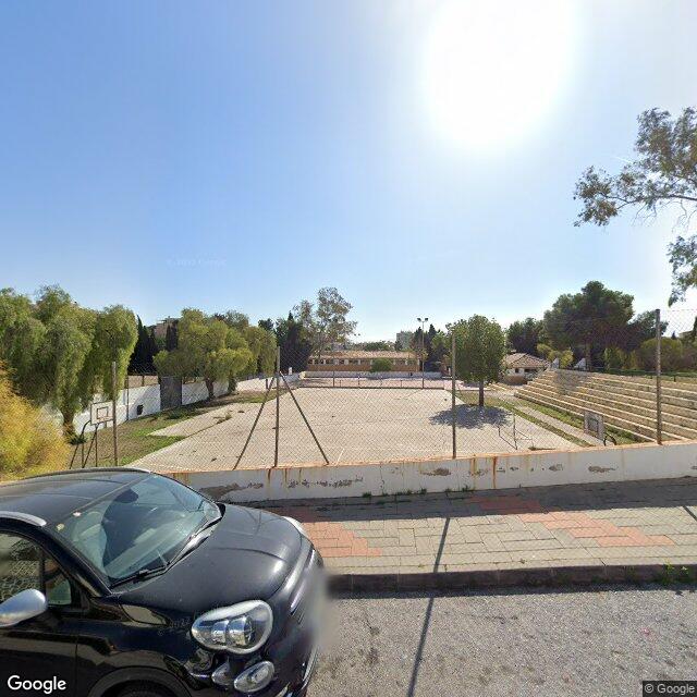 Pista en Luis Rosales