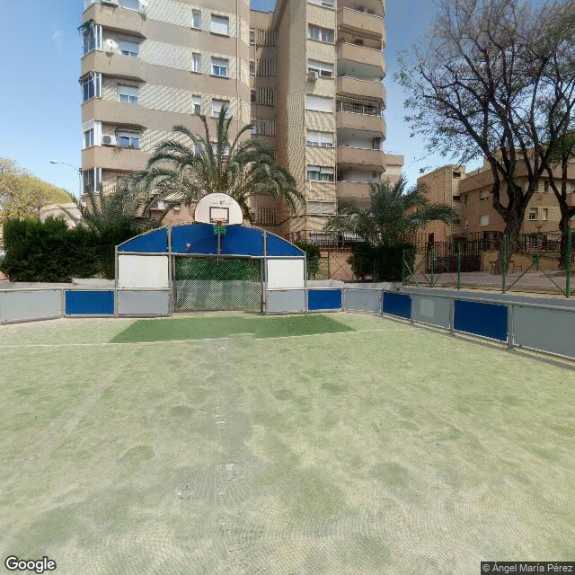 Pista en Miguel Hernández