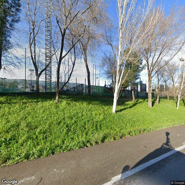 Pista en ALAMEDILLAS