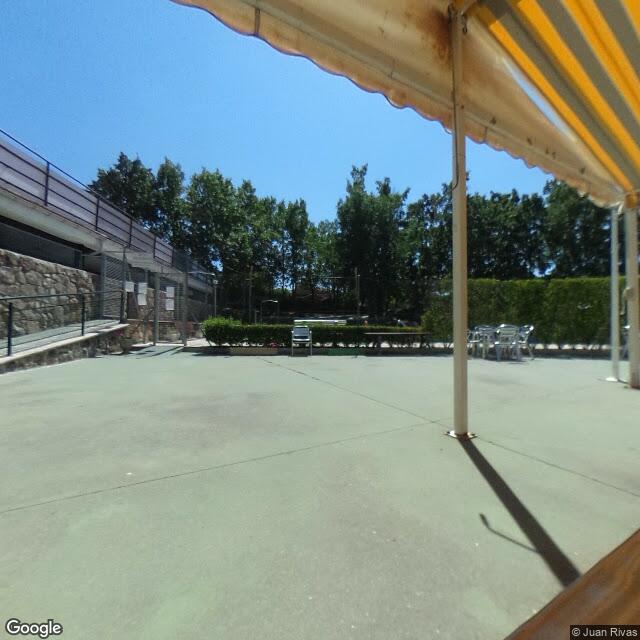 Pista en los Olivos