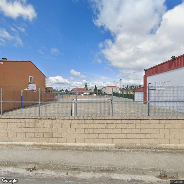 Pista en las Escuelas