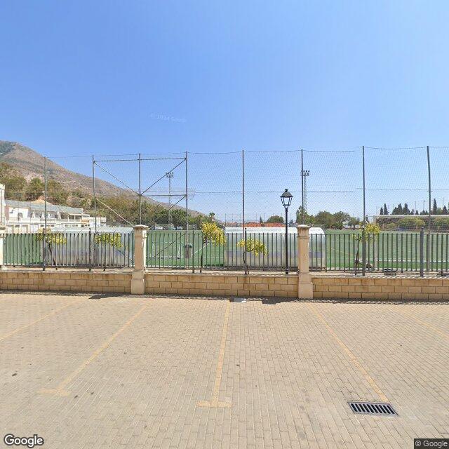 Pista en Juan Luis Peralta