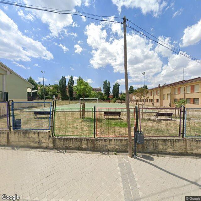 Pista en Juan de Villanueva