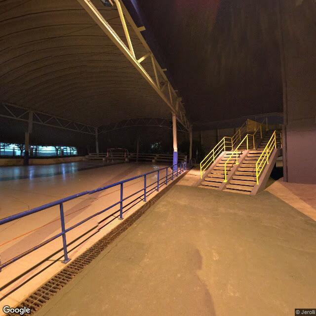 Pista en Metge José Pérez Martínez